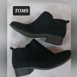 TOMS Suede Ankle Boots Booties Womens Size 9